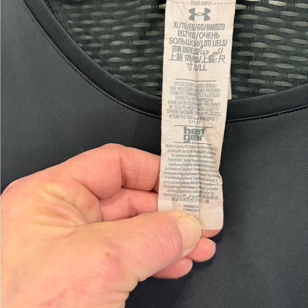 Under Armour Black Relaxed Fit Short Sleeve Tee - Picture 4 of 5